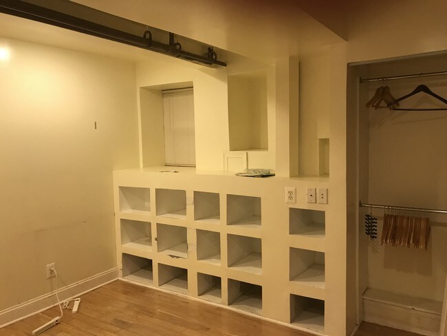 dormitorio 1 - 1110 Euclid St NW
