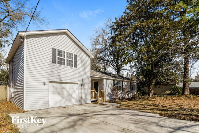 Building Photo - 1440 Orange Grove Rd