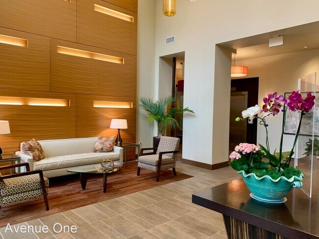 Foto del edificio - 1 br, 1.5 bath House - 10000 Main St #205