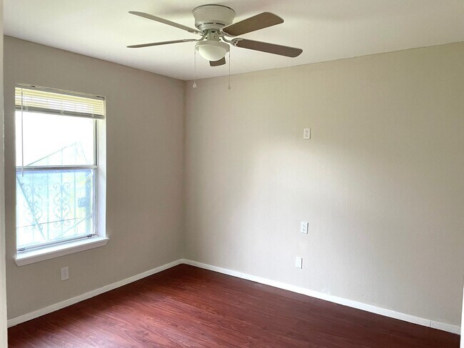 Foto del edificio - 6905 Sun Dr