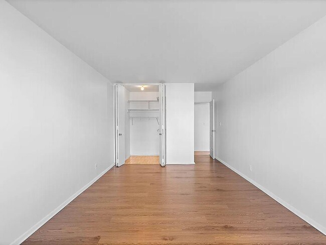 Foto del edificio - 2650 Ocean Pkwy