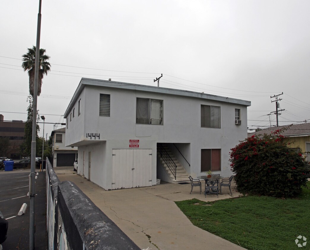 1444 11th St, Santa Monica, CA 90401 Apartments in Santa Monica, CA