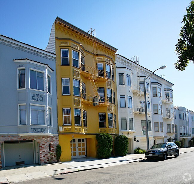 Building Photo - 3560 Pierce St