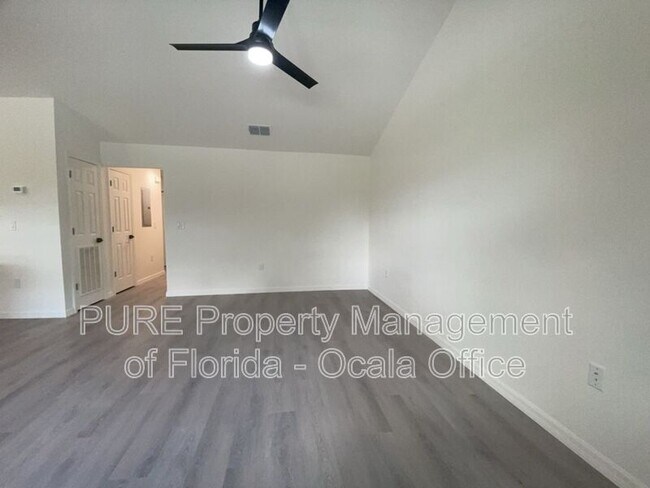 Foto del edificio - 6070 SW 137th Loop
