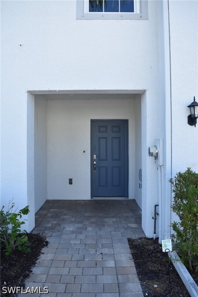 Foto del edificio - 15269 Wildflower Cir