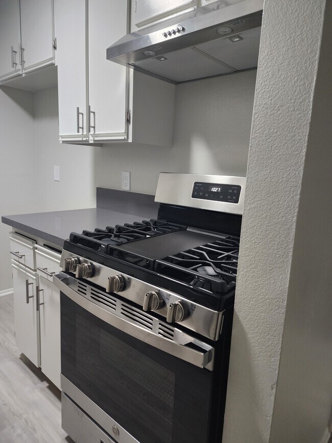 Foto del edificio - 1821 E 6th St