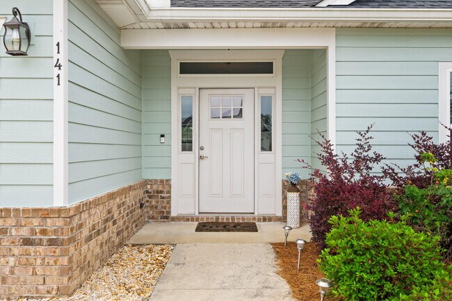 Foto del edificio - 141 Partridge Ln