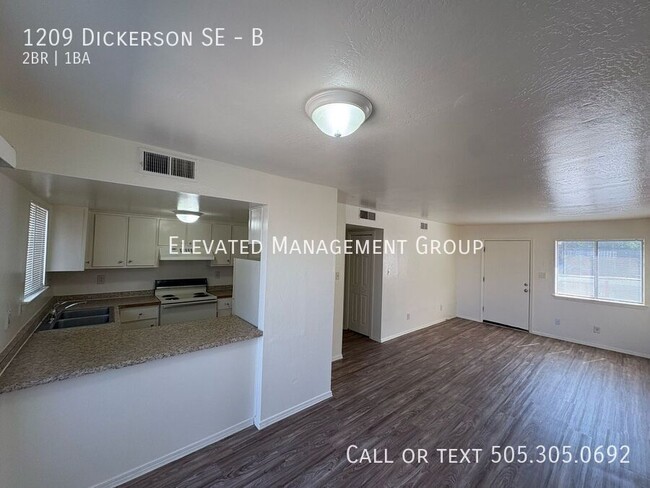 Building Photo - 1209 Dickerson Dr SE