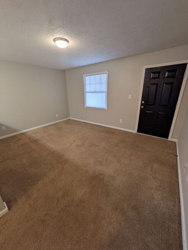 Foto principal - 1BD/1BA Apartment at the Heart of Hickory