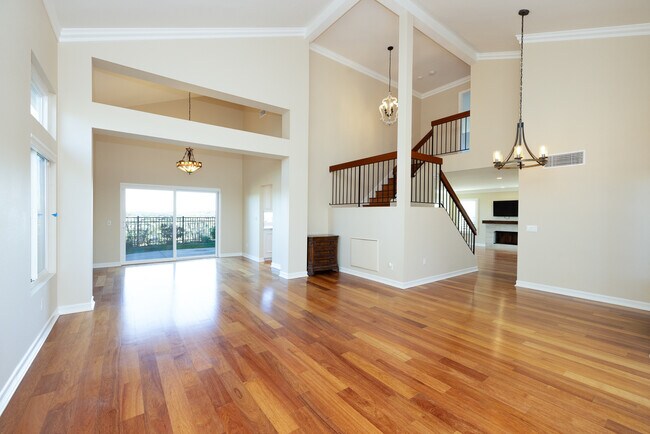 Building Photo - 1808 Avenida Mimosa