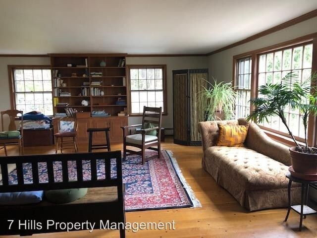 Building Photo - 4 br, 2.5 bath House - 20 Monroe Street