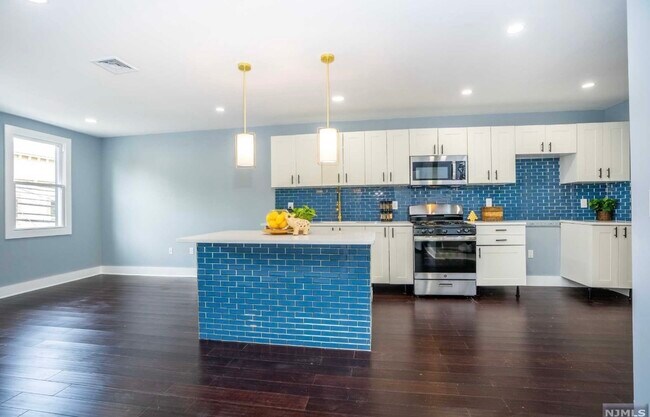 Kitchen - 110 S Jefferson St