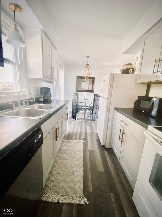 Foto del edificio - 17506 Shady Nook Rd