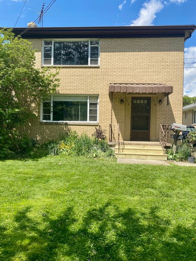 Building Photo - 1713 Shatto Ave