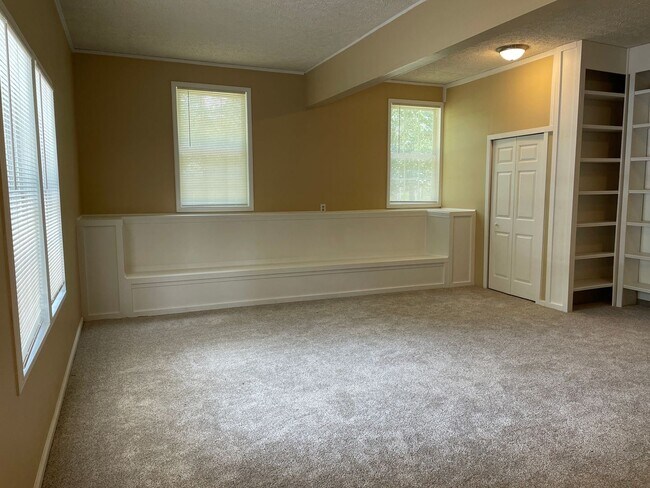 Building Photo - 3 br, 2 bath House - 278 Archery Lane