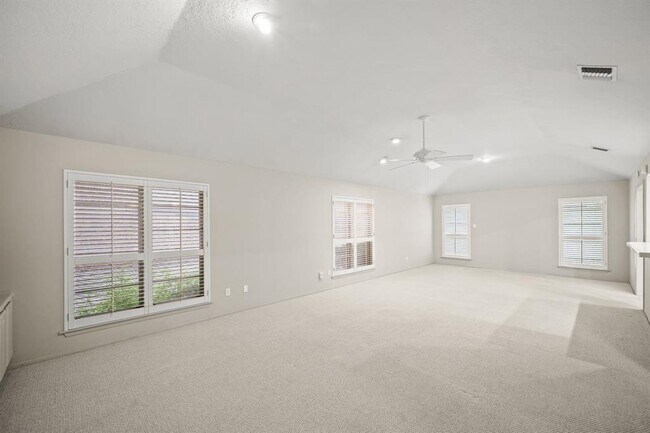 Building Photo - 10838 Lynbrook Dr