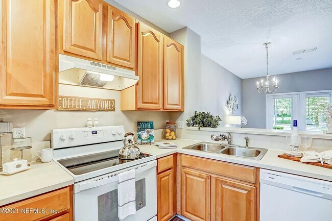 Foto del edificio - 1486 Landau Rd