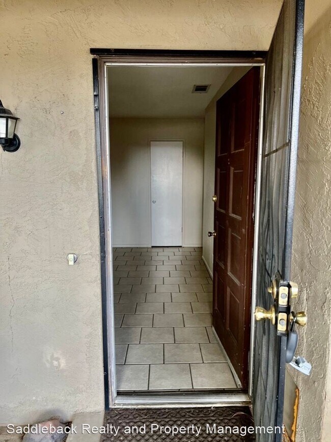 Building Photo - 3 br, 1 bath House - 15195 Joy St, Lake El...