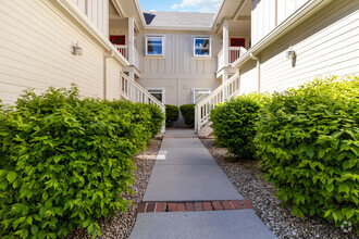 Building Photo - 5146 S Surprise Way