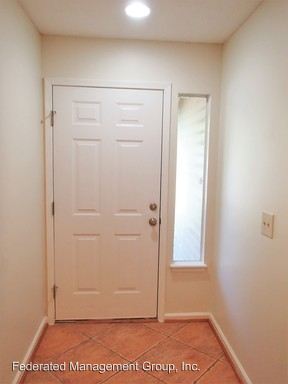 Building Photo - 1823 Ashmore Green Dr