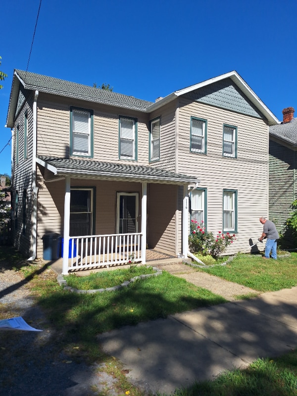 Building Photo - 116 W 3rd St