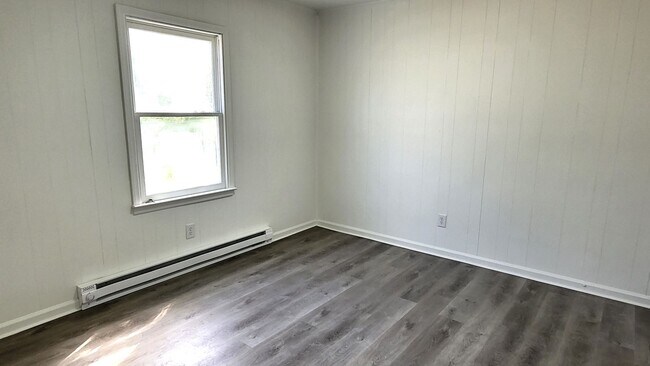 Foto del edificio - Remodeled Two Bedroom House for Rent in La...