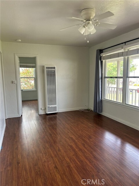 Building Photo - 690 E Cypress Ave