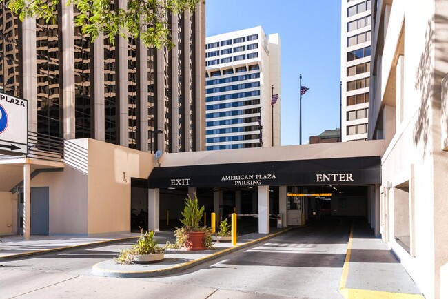 Photo - 44 W Broadway Apartment