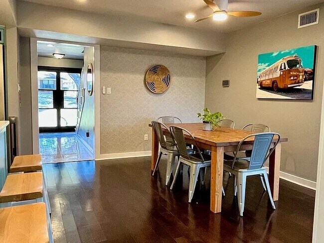 Foto del edificio - 2305 Comburg Castle Way