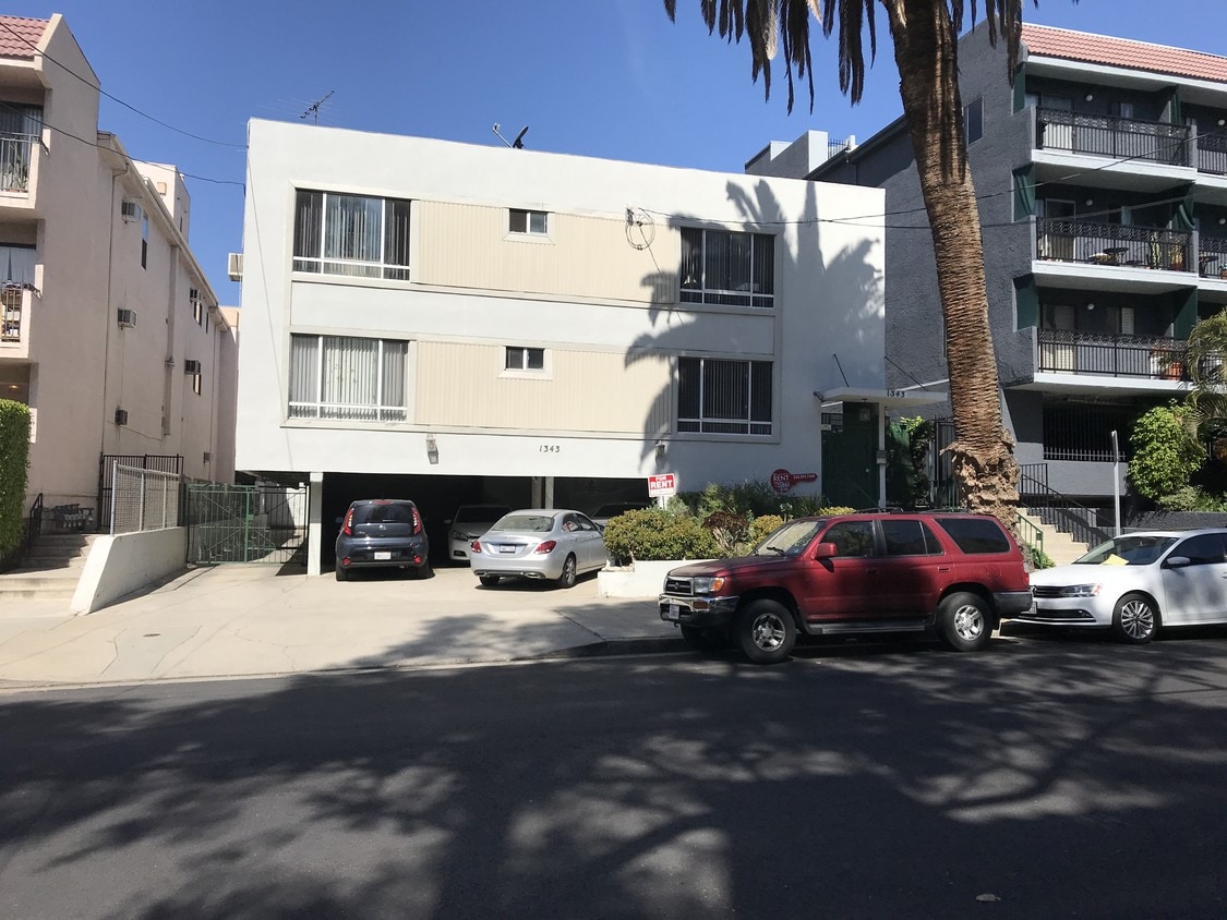 1343 N Sierra Bonita Ave Unit 8, West Hollywood, CA 90046 Apartment for Rent in West Hollywood