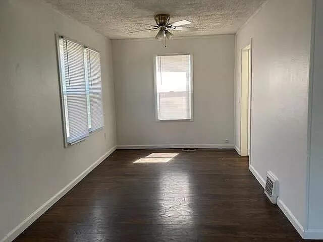 Building Photo - 418 Delafield Ave