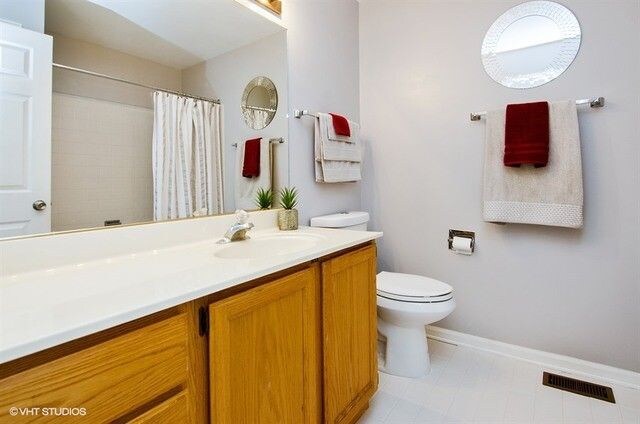 Guest Bathroom - 703 Longwood Dr