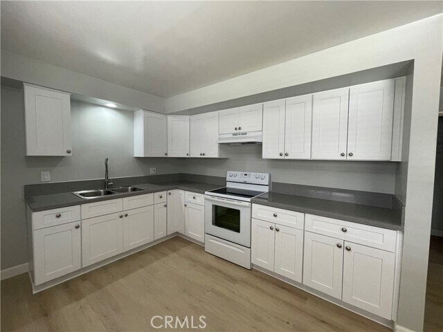 Building Photo - 8364 Nuevo Ave