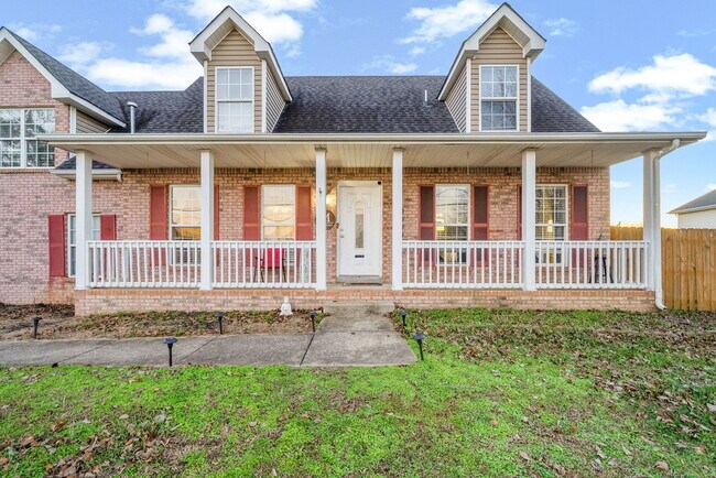 Building Photo - 1700 Cedar Springs Cir
