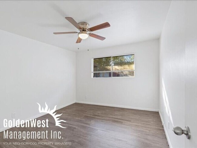 Foto del edificio - Charming 1Bdm 1Ba Apartment In Central Phoenix - Move In Special!