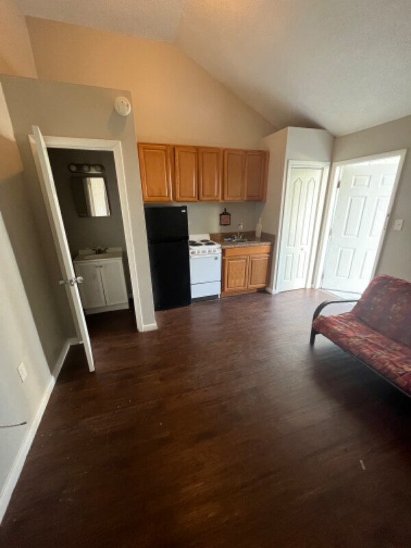 2795 L B McLeod Rd Unit B, Orlando, FL 32805 Condo for Rent in