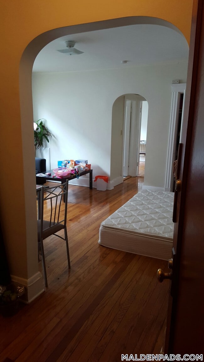 Foto del edificio - 349 Pleasant St