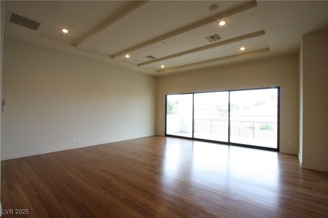 Building Photo - 7526 Yonie Ct