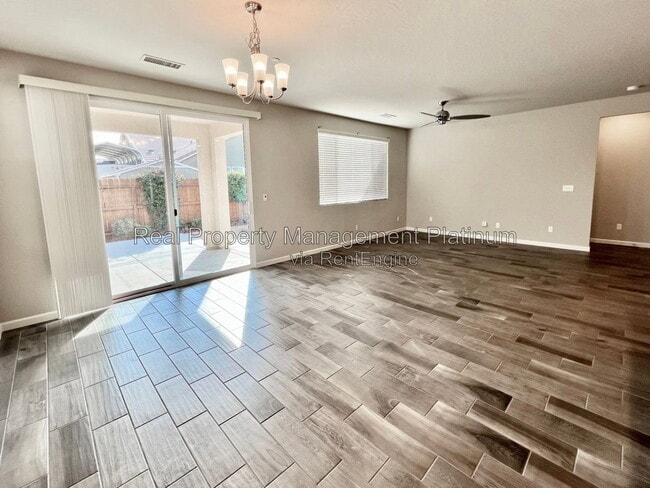 Foto del edificio - 4060 Sussex Ave