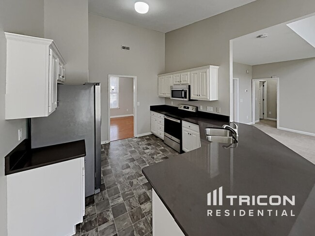 Building Photo - 2403 Glen Meadow Dr