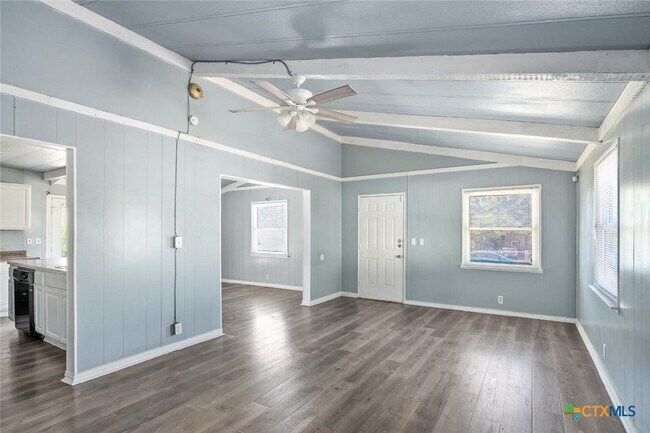 Foto del edificio - 1505 Elyse Dr