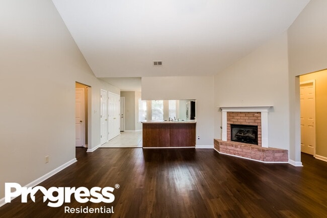 Building Photo - 6441 Shadow Cross Ln