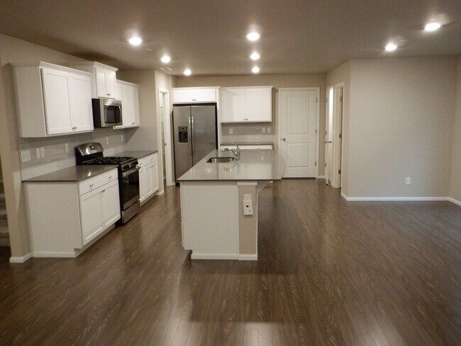 Foto del edificio - 3308 Hoffman Hill Blvd