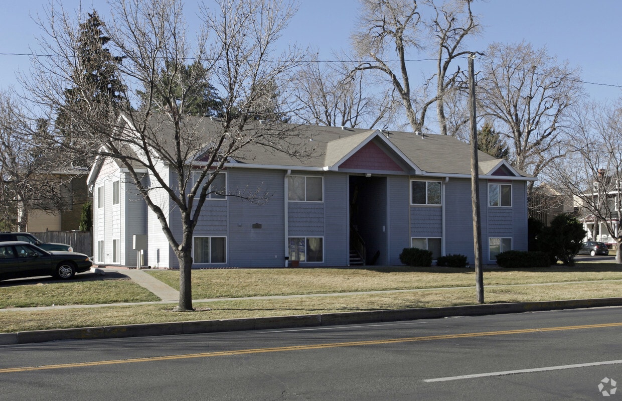 Primary Photo - 1300 9th Ave