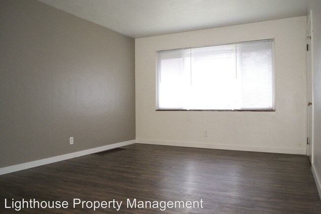 Building Photo - 1226 Ottillia St SE
