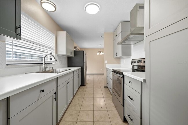 Building Photo - 4405 Almark Dr
