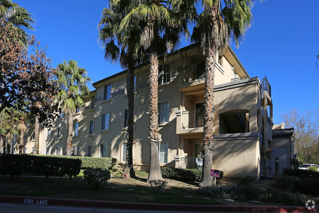 Foto del edificio - Sunny Creek Apartments