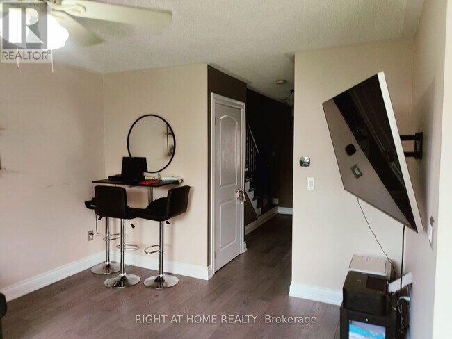 Photo du bâtiment - 15 Allworth Crescent