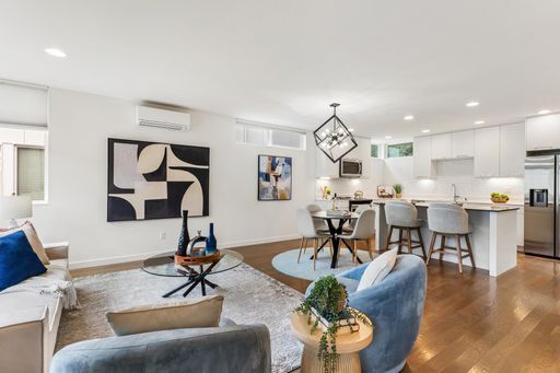 Foto del edificio - Stand-Alone Modern Home with Elliott Bay Views