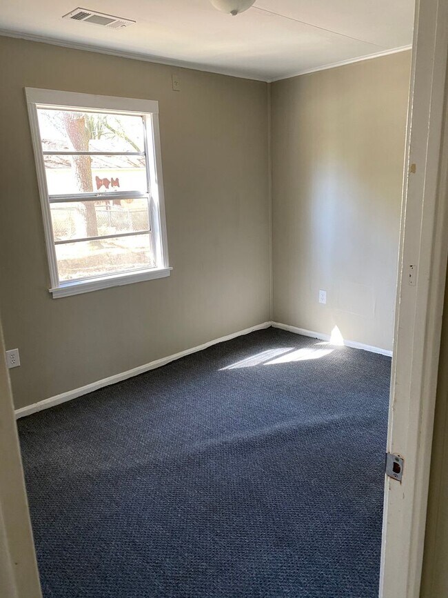 Foto del edificio - 3 Bdrm 1 Bath home